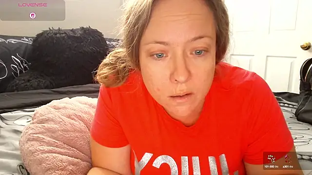 julimonroe online show from September 2025 03:02:01 PM