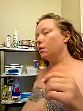 julimonroe online show from September 2025 03:36:02 PM