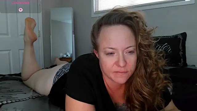 julimonroe online show from November 2025 09:25:02 PM