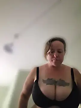 julimonroe online show from July 2026 04:56:01 AM