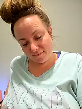 julimonroe online show from April 2026 01:12:02 AM