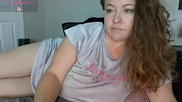 julimonroe online show from December 2025 01:32:01 PM