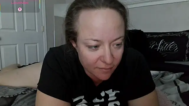 julimonroe online show from November 2025 02:48:01 AM