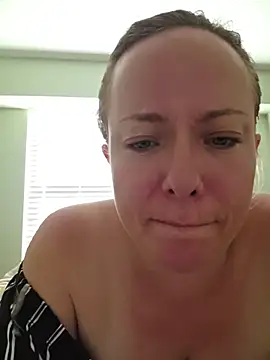 julimonroe online show from July 2026 01:51:01 PM