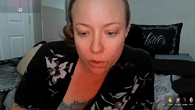 julimonroe online show from October 2025 10:50:01 PM