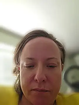 julimonroe online show from July 2026 04:52:01 PM