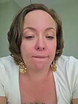 julimonroe online show from June 2026 03:23:02 AM