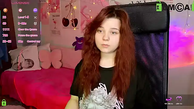 Snapshot of StellaMilla chatting on April 2026 02:46:01 AM StellaMilla online show from April 2026 02:46:01 AM