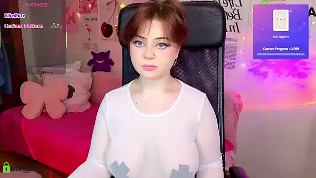 Snapshot of StellaMilla chatting on April 2026 12:02:01 AM StellaMilla online show from April 2026 12:02:01 AM