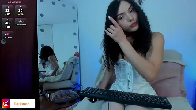 Lia Tinez online show from February 2025 01:26:02 AM