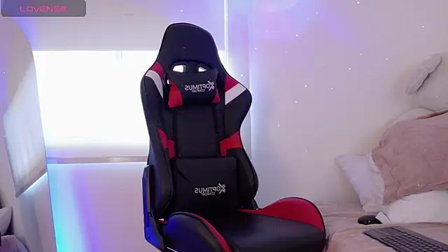 Lia Tinez online show from March 2026 09:48:01 PM