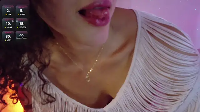Lia Tinez online show from May 2026 11:36:03 PM