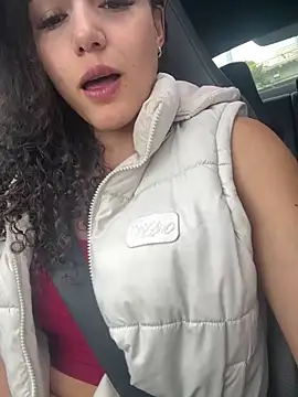 Lia Tinez online show from October 2025 08:42:02 PM