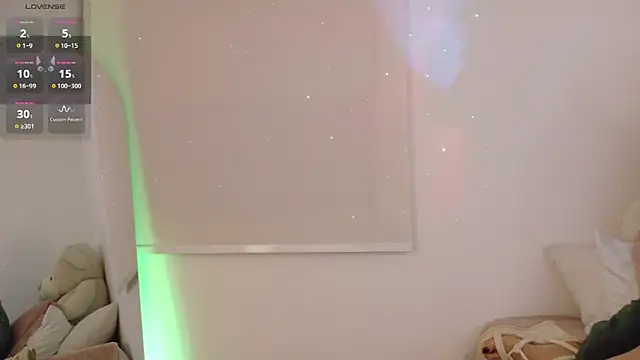 Lia Tinez online show from March 2026 11:30:01 PM