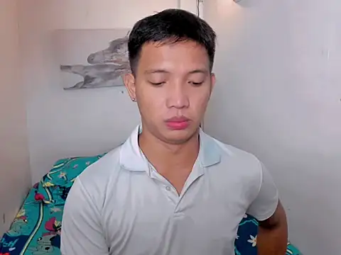 Snapshot of xSebastian19 chatting on September 2025 04:53:01 PM xSebastian19 online show from September 2025 04:53:01 PM