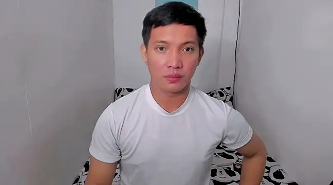 Snapshot of xSebastian19 chatting on December 2024 11:25:01 PM xSebastian19 online show from December 2024 11:25:01 PM