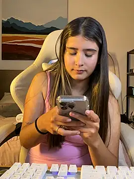 Snapshot of Stormiie777 chatting on January 2025 01:38:01 AM Stormiie777 online show from January 2025 01:38:01 AM