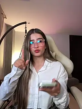 Snapshot of Stormiie777 chatting on February 2026 11:14:02 PM Stormiie777 online show from February 2026 11:14:02 PM