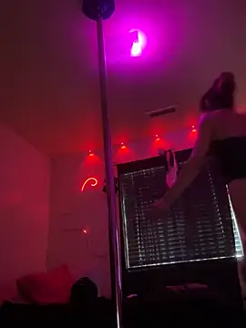 spoilbadkittynow online show from July 2026 12:43:02 AM