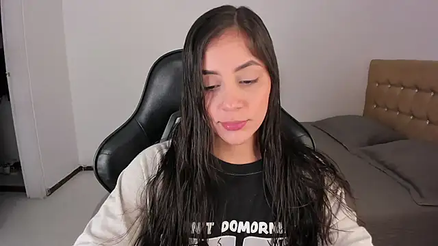 EmmaGrace1999 online show from May 2026 02:31:02 AM