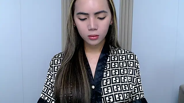 Snapshot of Martha_pookerxxx chatting on April 2026 12:12:02 AM Martha pookerxxx online show from April 2026 12:12:02 AM