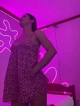 princessjadexx online show from April 2026 06:00:01 PM