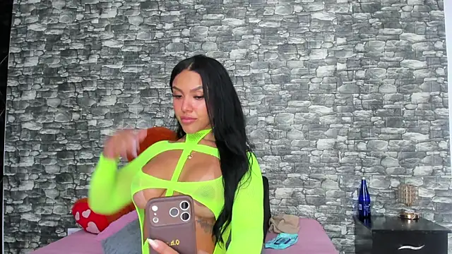 HeidyWillss online show from February 2026 07:33:01 PM