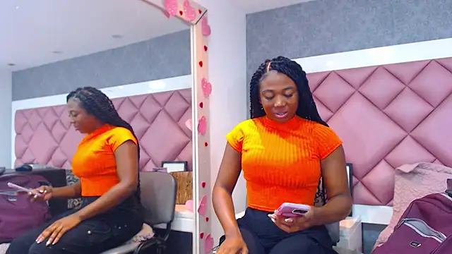 Snapshot of DanielaDuff chatting on February 2026 07:33:01 PM DanielaDuff online show from February 2026 07:33:01 PM