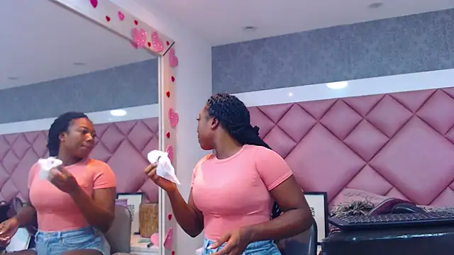 Snapshot of DanielaDuff chatting on February 2026 07:55:02 PM DanielaDuff online show from February 2026 07:55:02 PM