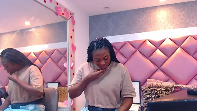 Snapshot of DanielaDuff chatting on February 2026 07:36:01 PM DanielaDuff online show from February 2026 07:36:01 PM