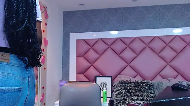 Snapshot of DanielaDuff chatting on February 2026 07:56:01 PM DanielaDuff online show from February 2026 07:56:01 PM