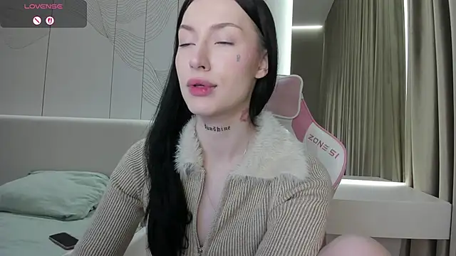 JenniferQueen11 online show from May 2026 08:07:02 PM
