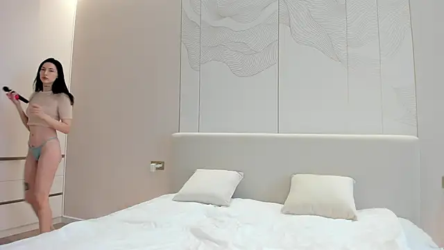 Snapshot of JenniferQueen11 chatting on November 2025 08:37:01 AM JenniferQueen11 online show from November 2025 08:37:01 AM