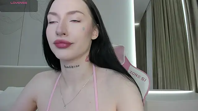 JenniferQueen11 online show from May 2026 07:54:01 PM