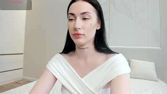 JenniferQueen11 online show from March 2026 07:30:02 AM