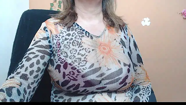 Snapshot of Hellensextits chatting on December 2024 10:29:02 PM Hellensextits online show from December 2024 10:29:02 PM