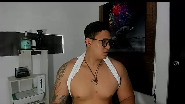 Colton Massif online show from January 2025 09:46:01 PM