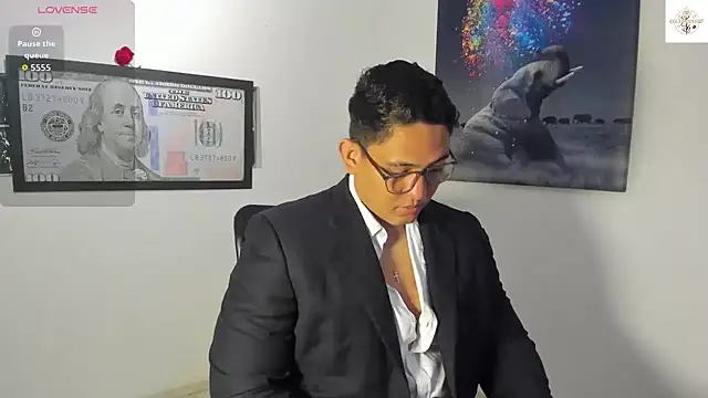 Colton Massif online show from October 2025 04:14:01 AM