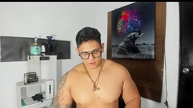 Colton Massif online show from January 2025 05:00:02 AM