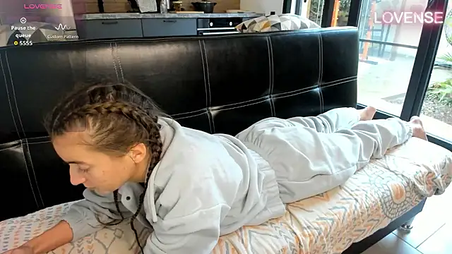 ElizSweet online show from January 2026 10:52:02 AM