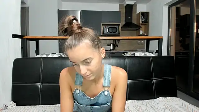 ElizSweet online show from October 2025 09:15:02 PM