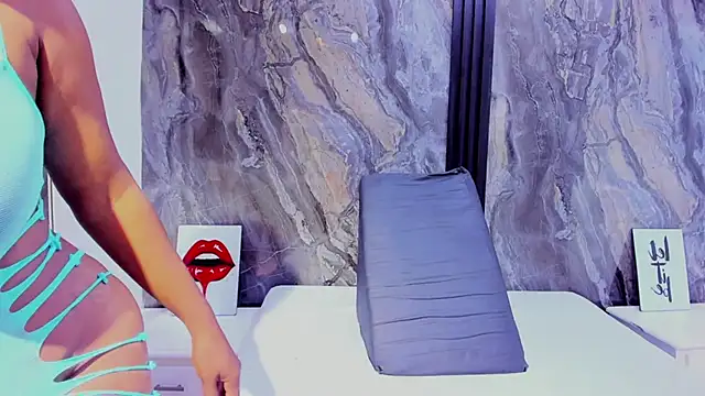 HellenJohansson online show from December 2025 07:34:02 PM