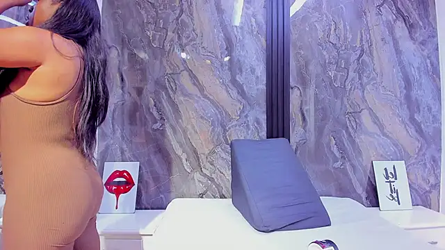 HellenJohansson online show from November 2025 07:13:02 PM