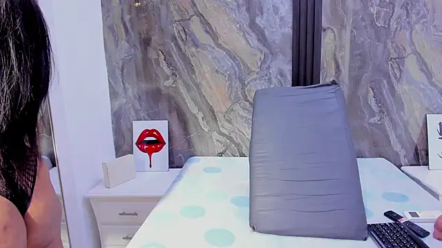 HellenJohansson online show from November 2025 07:29:02 PM