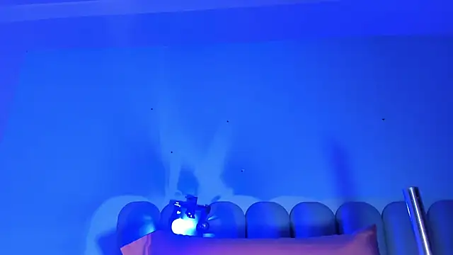 Snapshot of littless_angel chatting on September 2025 04:29:02 AM littless angel online show from September 2025 04:29:02 AM