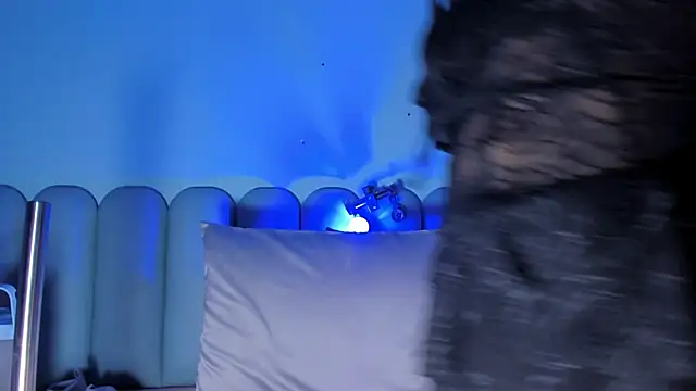 Snapshot of littless_angel chatting on November 2025 04:23:02 AM littless angel online show from November 2025 04:23:02 AM