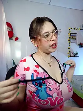 lorenitabella online show from February 2026 08:48:02 PM