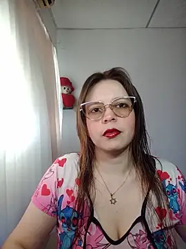 lorenitabella online show from June 2026 07:35:01 PM
