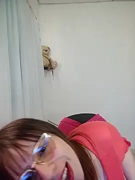 lorenitabella online show from June 2026 08:41:02 PM