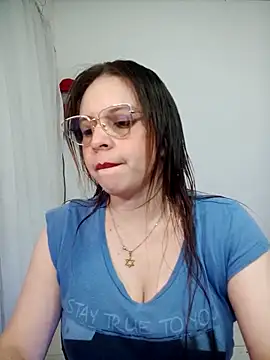 Snapshot of lorenitabella chatting on May 2026 05:11:01 AM lorenitabella online show from May 2026 05:11:01 AM